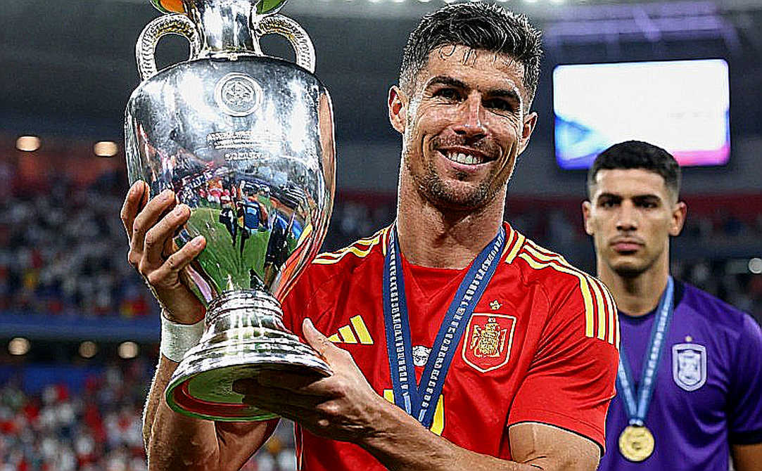 Ronaldo và hai sứ mệnh cuối trước ngày giải nghệ: Khi huyền thoại tự viết điều kiện rời cuộc chơi