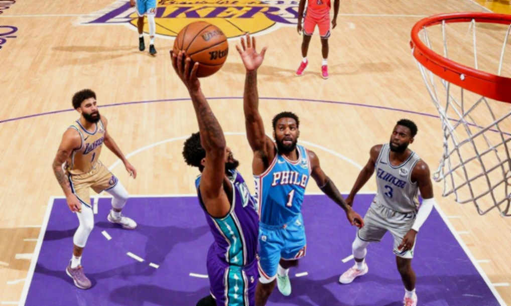 Joan Beringer: 24 phút, bốn cú block và bãi rác dữ liệu mà làng NBA bỏ quên