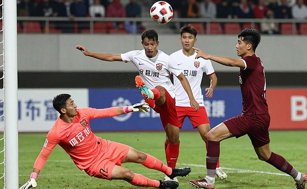 Ellertsson: 15 bàn ở Besta deild và khoảng trống dữ liệu mà PSSI chưa lấp