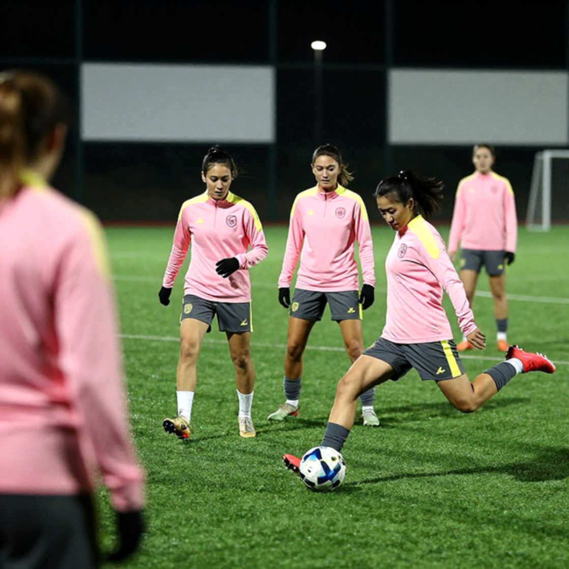 Vietnam U23 and the Low-Block Problem: The Black Shirt, the 45-Minute Delay, and the Unanswered Question Before Uzbekistan Vietnam U23 and the Low-Block Problem: The Black Shirt, the 45-Minute Delay, and the Unanswered Question Before Uzbekistan