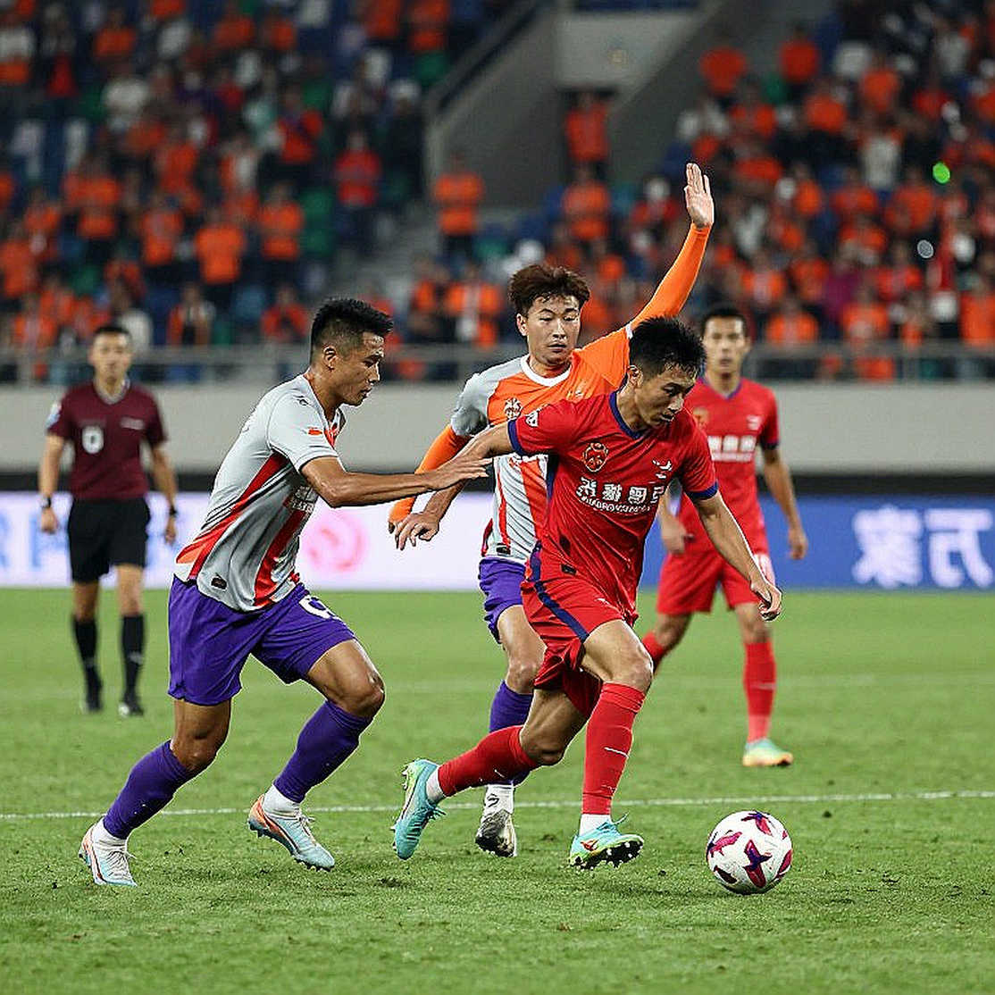 The Blank Cell: Vietnamese Football and the Art of Reading What Nobody Wrote Down The Blank Cell: Vietnamese Football and the Art of Reading What Nobody Wrote Down