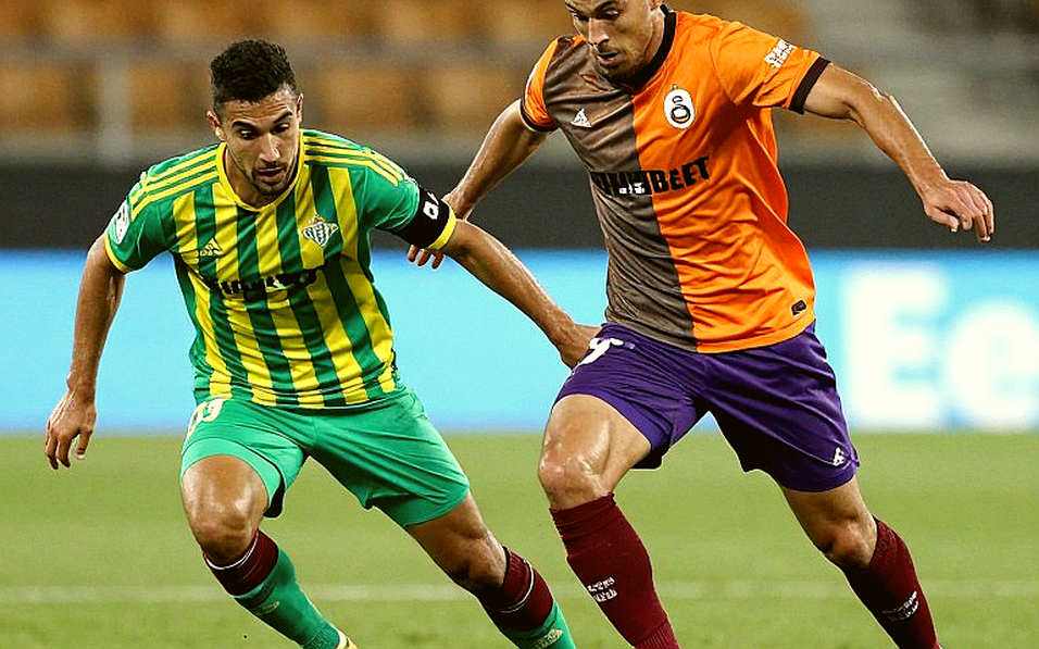 Thái Lan thua 0-8 rồi 0-1: Một hàng thủ sụp đổ ở hai tốc độ khác nhau Thái Lan thua 0-8 rồi 0-1: Một hàng thủ sụp đổ ở hai tốc độ khác nhau