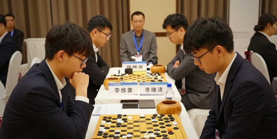 Liang hạ Niemann ở vòng 1 US Championships: Đọc một dòng tin qua lăng kính của một catalog