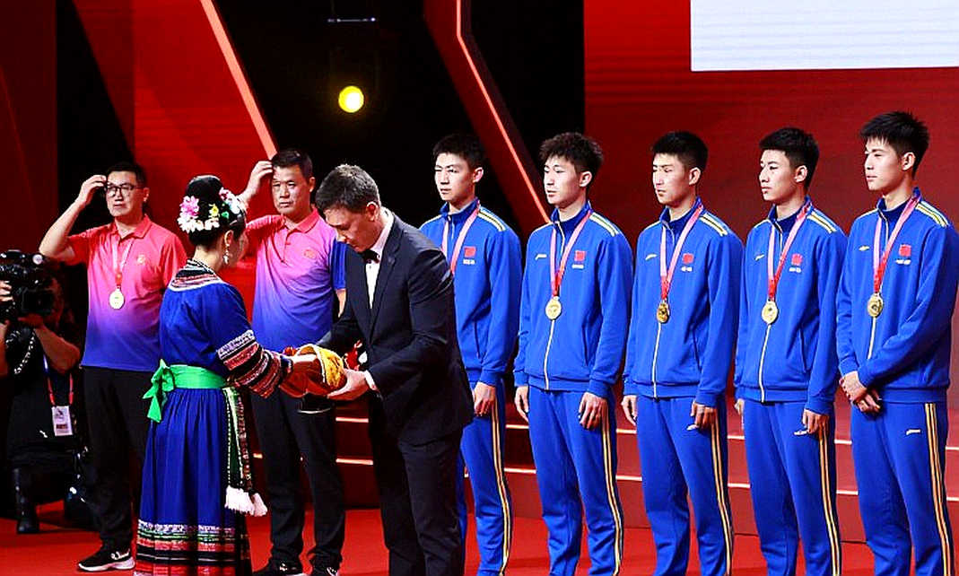 Thùy Linh dừng bước ở Vietnam Open trước tài năng 19 tuổi: Đọc lại trận thua bằng ba con số